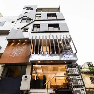 3* Hotel Oyo 60873 Krishna Royal Residency