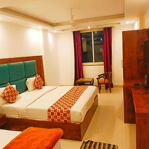**** Hotel Krone Plaza Near Delhi Airport Inde