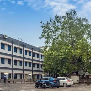 2* Hotel Devdarshan & Restaurant