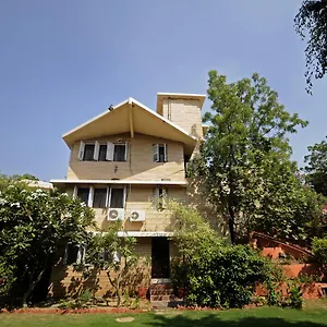 4* Guest house Ambavgarh Retreat